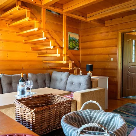 Na Fierkowskiej Dolinie Holiday home Mizerna